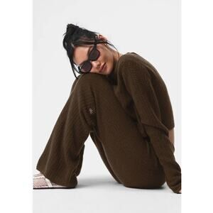 ALO SET Cashmere Plush Waffle Long Sleeve & High-Waist Plush Waffle Pant